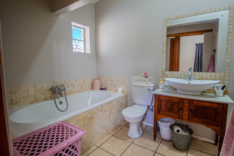 4 Bedroom Property for Sale in Middelpos Northern Cape